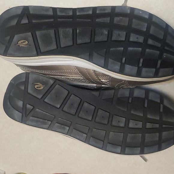 Easy Spirit Flex size 8 Women's athletic shoe Pewter color walking shoe - Picture 7 of 10